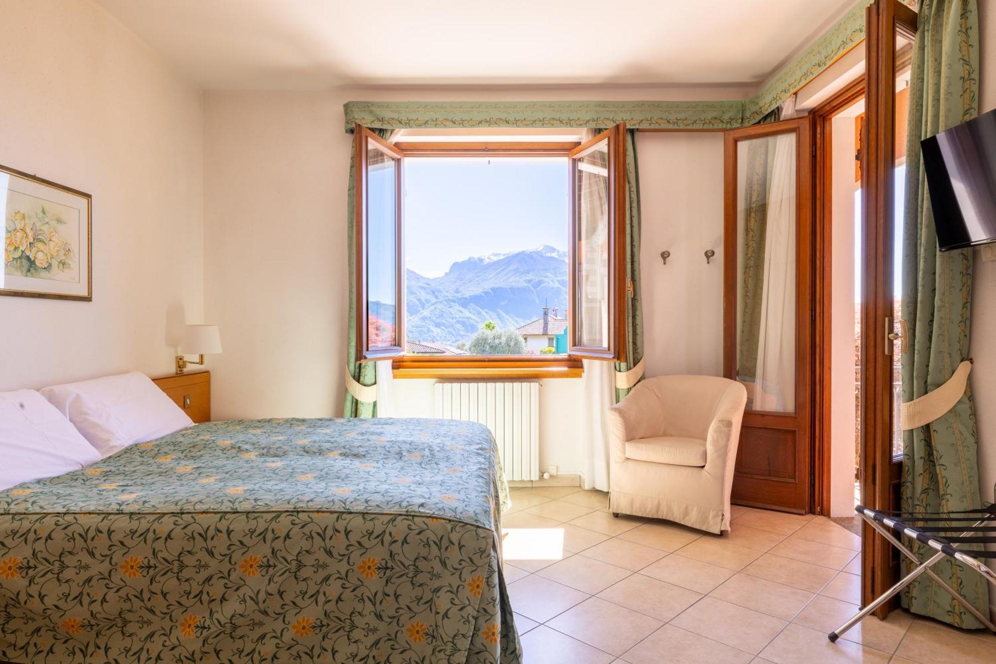 Hotel Royal Menaggio Exterior photo