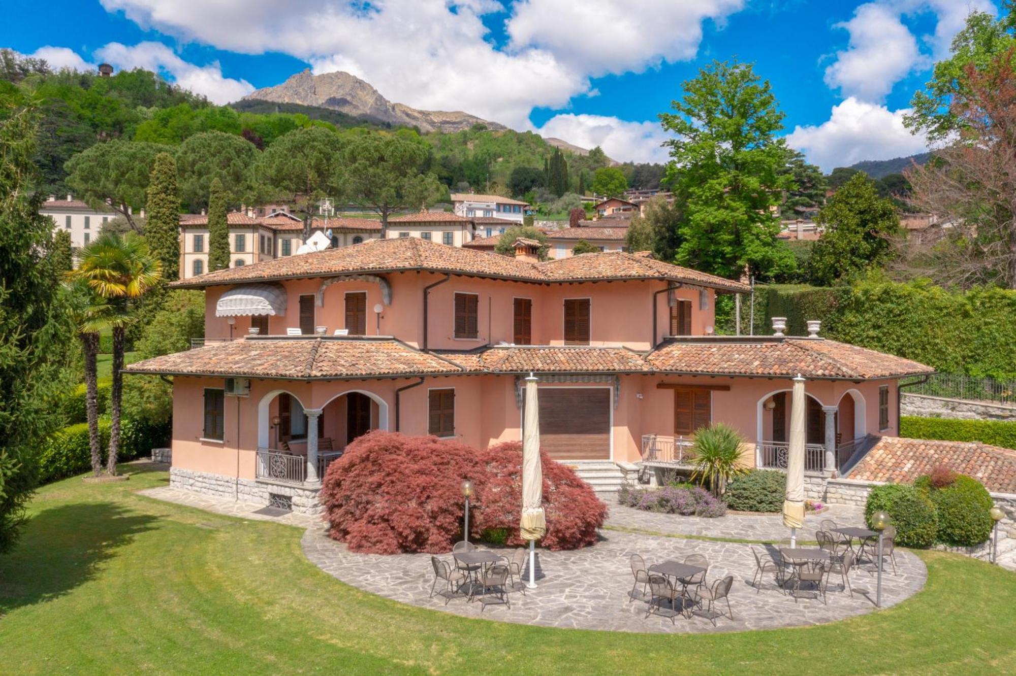 Hotel Royal Menaggio Exterior photo